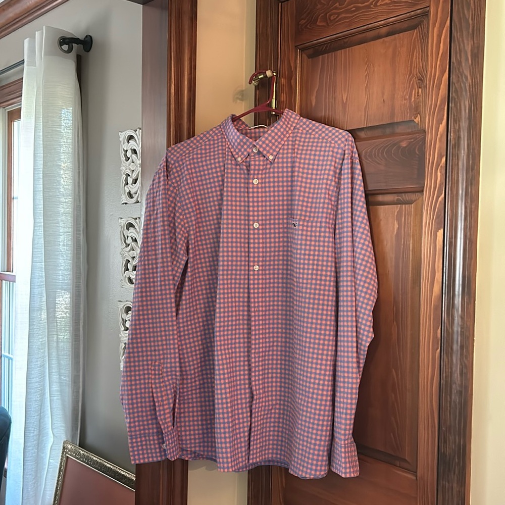 On the go performance Vineyard Vines